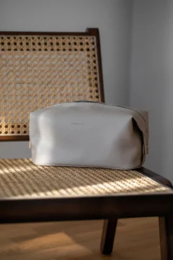 Bon Bags Staycation Cosmetic Bag Small Beige/Beige 1st
