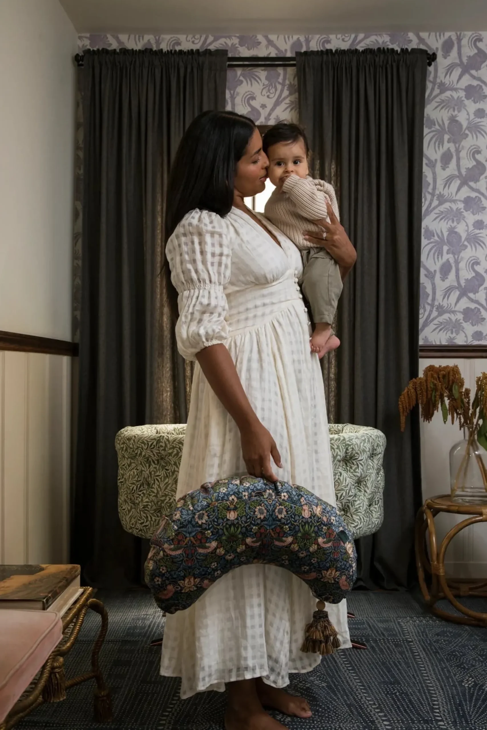 DockATot Nursing Pillow Strawberry Thief (William Morris)
