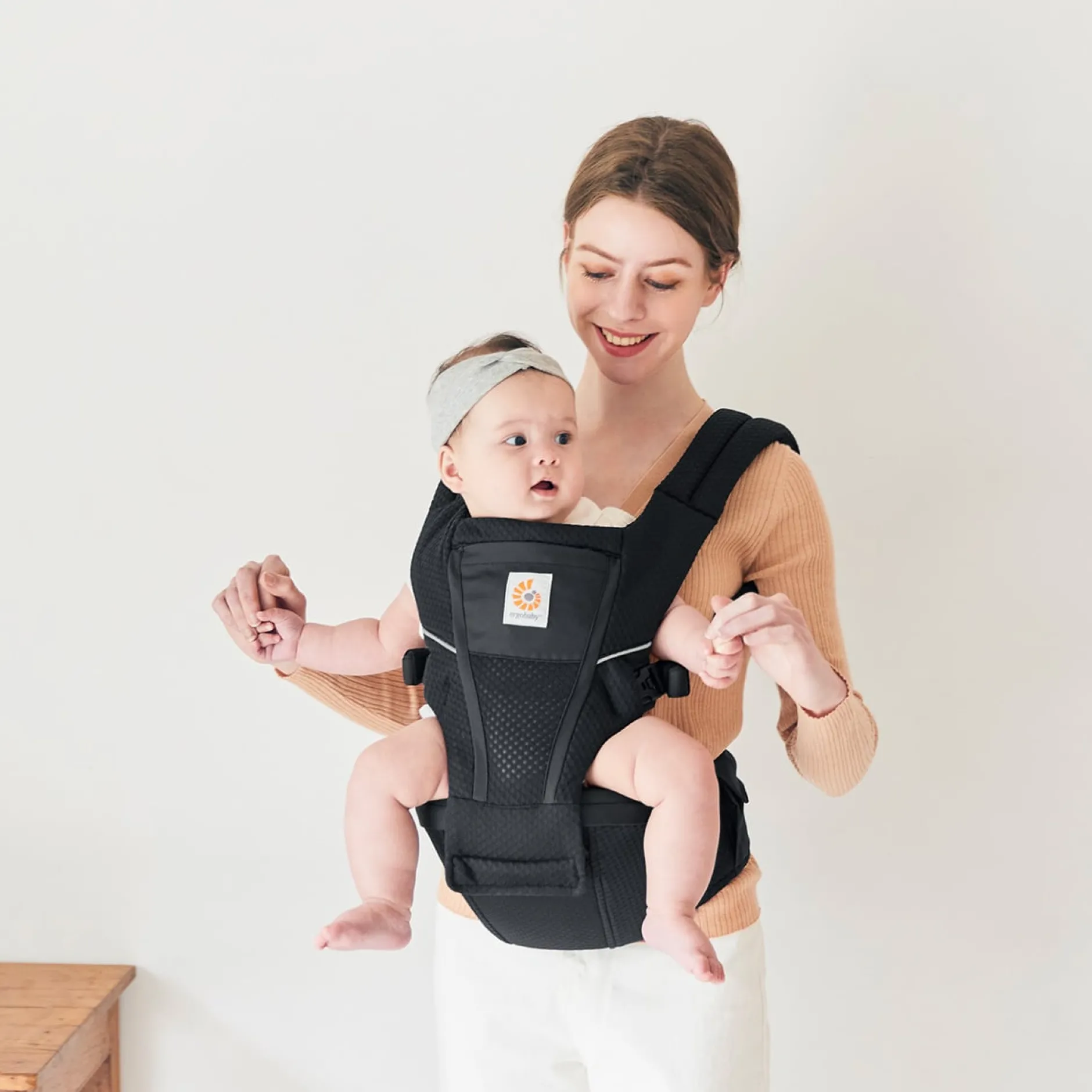 Ergobaby Alta Höftbärsele Svart