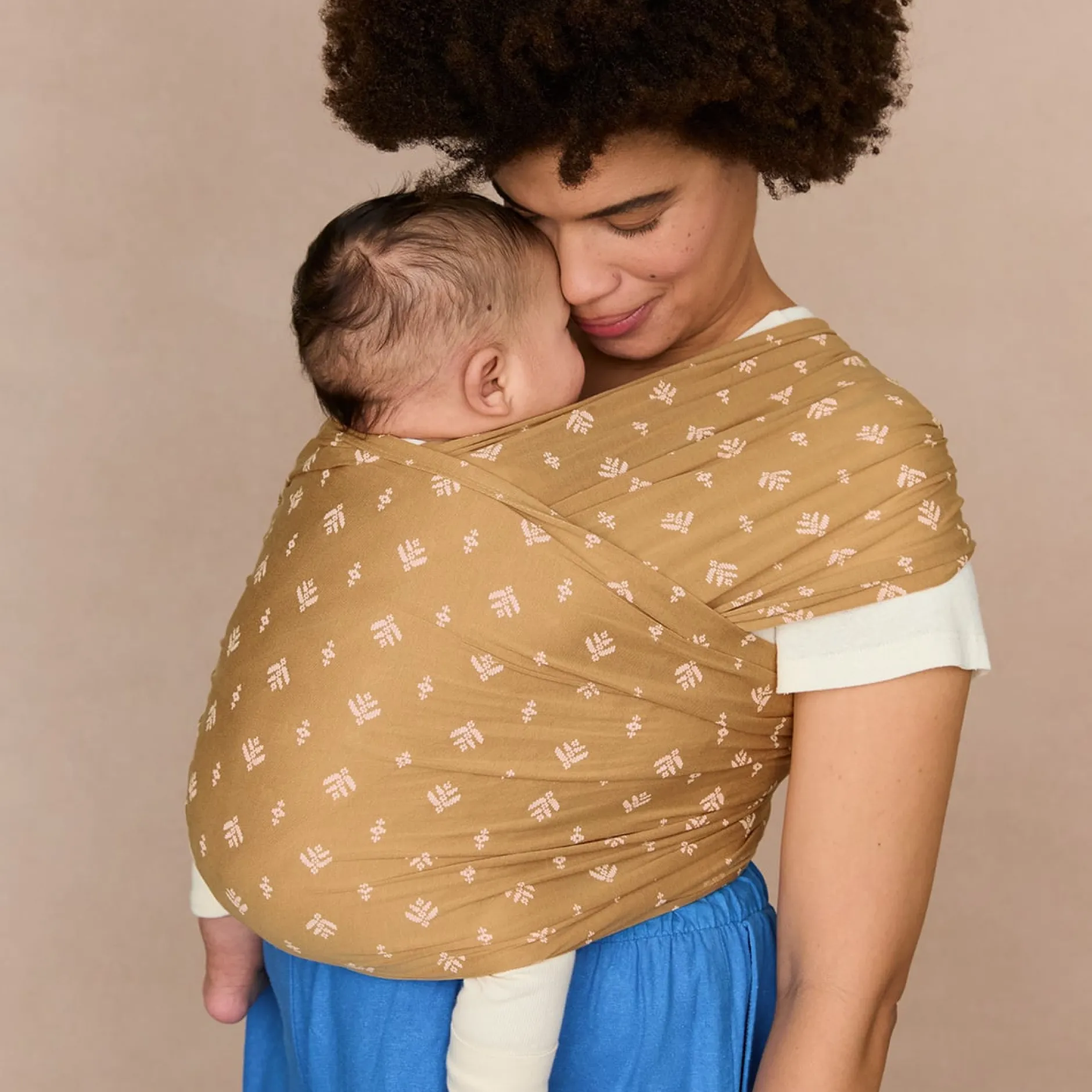 Ergobaby Aura Wrap Knit Soft Camel Harvest Bärsjal