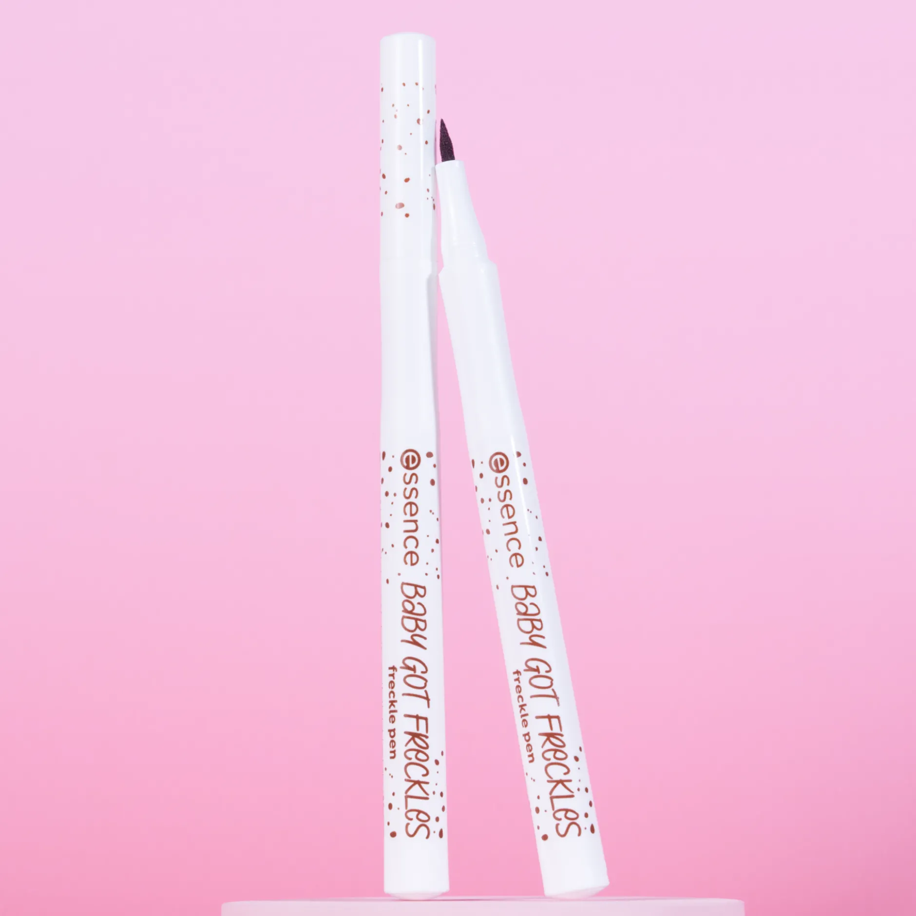 essence Baby Got FRECKLES Freckle Pen 10