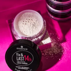 essence Fix & Last 14h make-up fixing Loose Powder