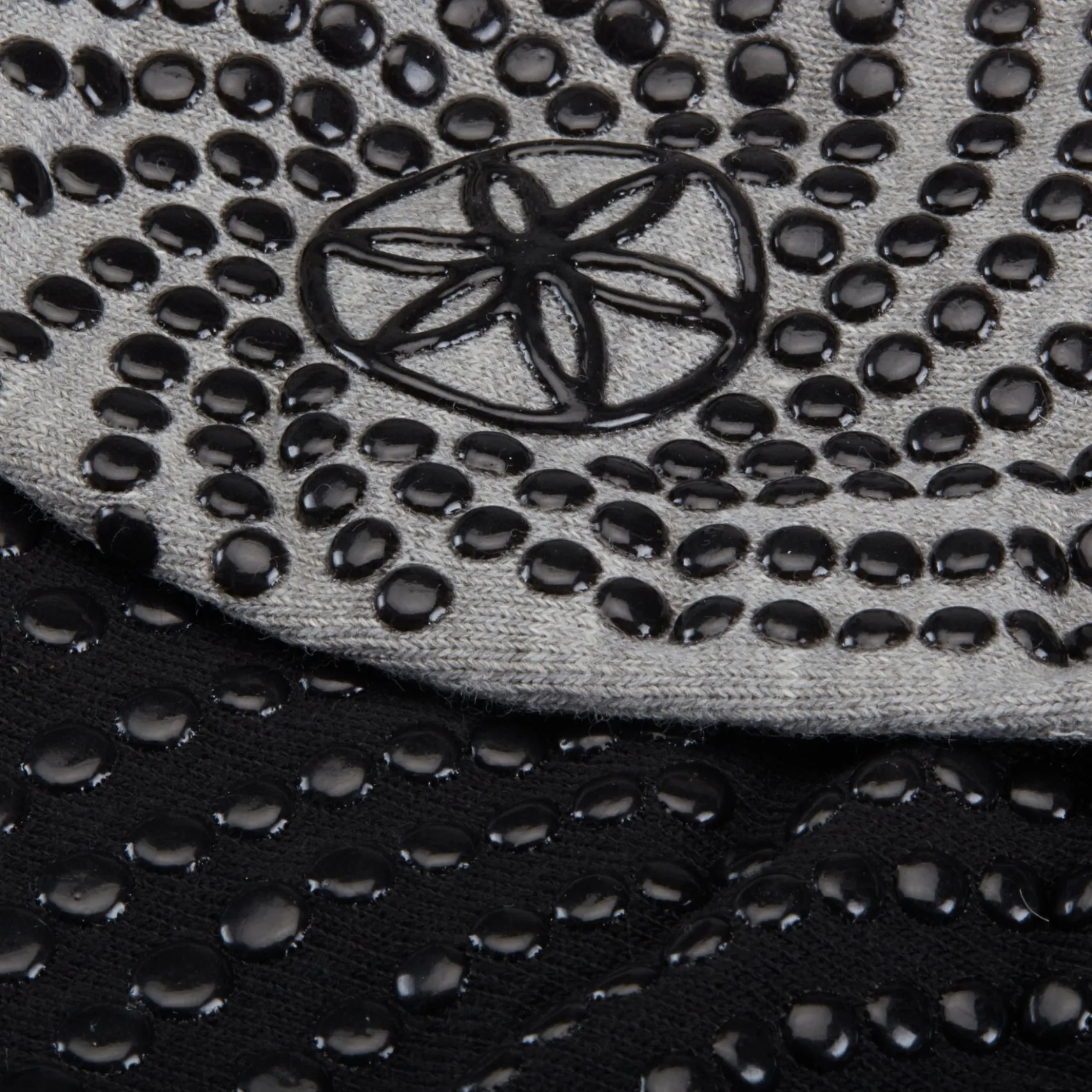 GAIAM Grippy Yoga Socks Dovetail 2 st