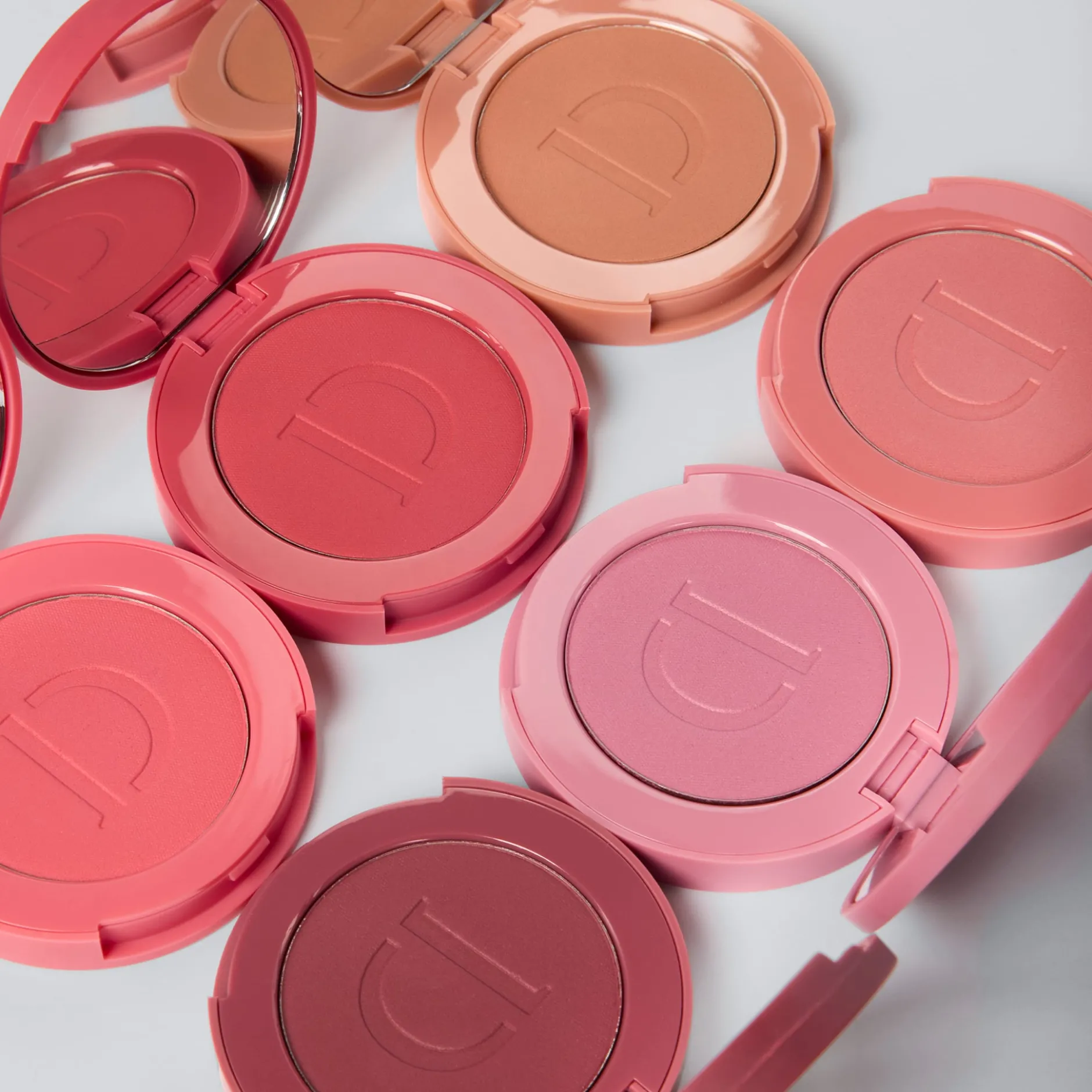 IsaDora The Powder Blush 09 Coral Pink