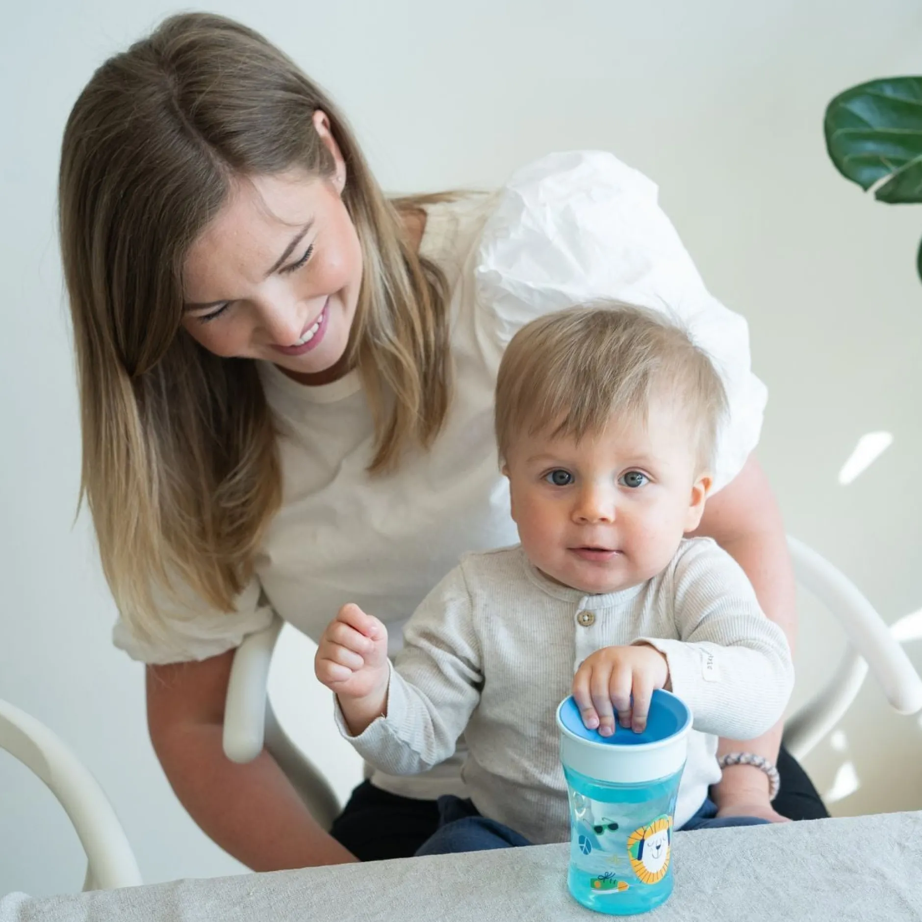 NUK Evolution Magic Mugg Blå 230 ml