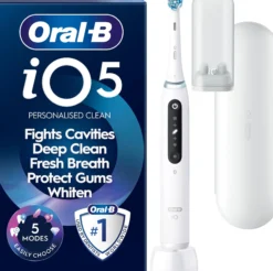 Oral-B iO5 Eltandborste Vit 1 Tandborsthuvud, Resefodral & Hållare till borsthuvud 1 st