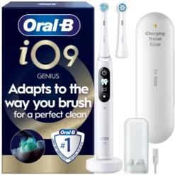 Oral-B iO9 Eltandborste Vit 2 Tandborsthuvuden, Resefodral med laddare & Hållare till borsthuvud
