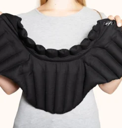 Swedish Posture Embrace Värmande Tyngdkrage